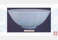 龙泉窑青釉莲瓣碗的图片，尺寸，年代，特征，纹饰