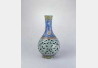 清乾隆青釉镂空粉彩描金夔凤纹套瓶的图片，特点，年代，鉴赏