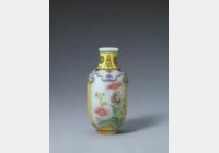 清乾隆玻璃胎画珐琅彩花卉纹瓶的图片，特点，年代，鉴赏，馆藏