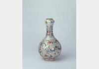 清乾隆珐琅彩缠枝花卉蒜头瓶的图片，特点，年代，鉴赏，馆藏