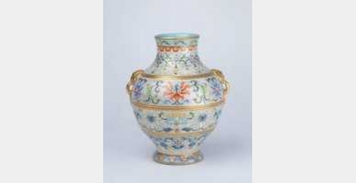 清乾隆珐琅彩勾莲纹象耳瓶的图片,特点,年代,鉴赏,馆藏