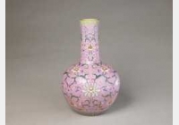 清乾隆粉彩勾莲纹天球瓶的图片，特点，年代，鉴赏，馆藏
