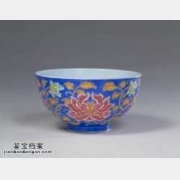 清康雍乾三代瓷器成交价屡创新高，中国陶瓷史上的巅峰之作