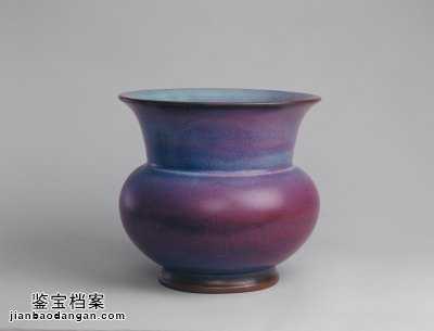 宋代钧窑玫瑰紫釉尊，北京故宫博物馆馆藏